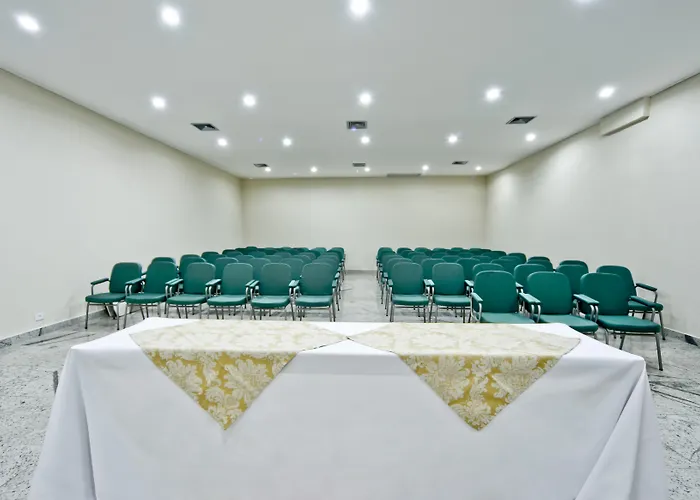 Golden Park By Nacional InnHotel em Curitiba